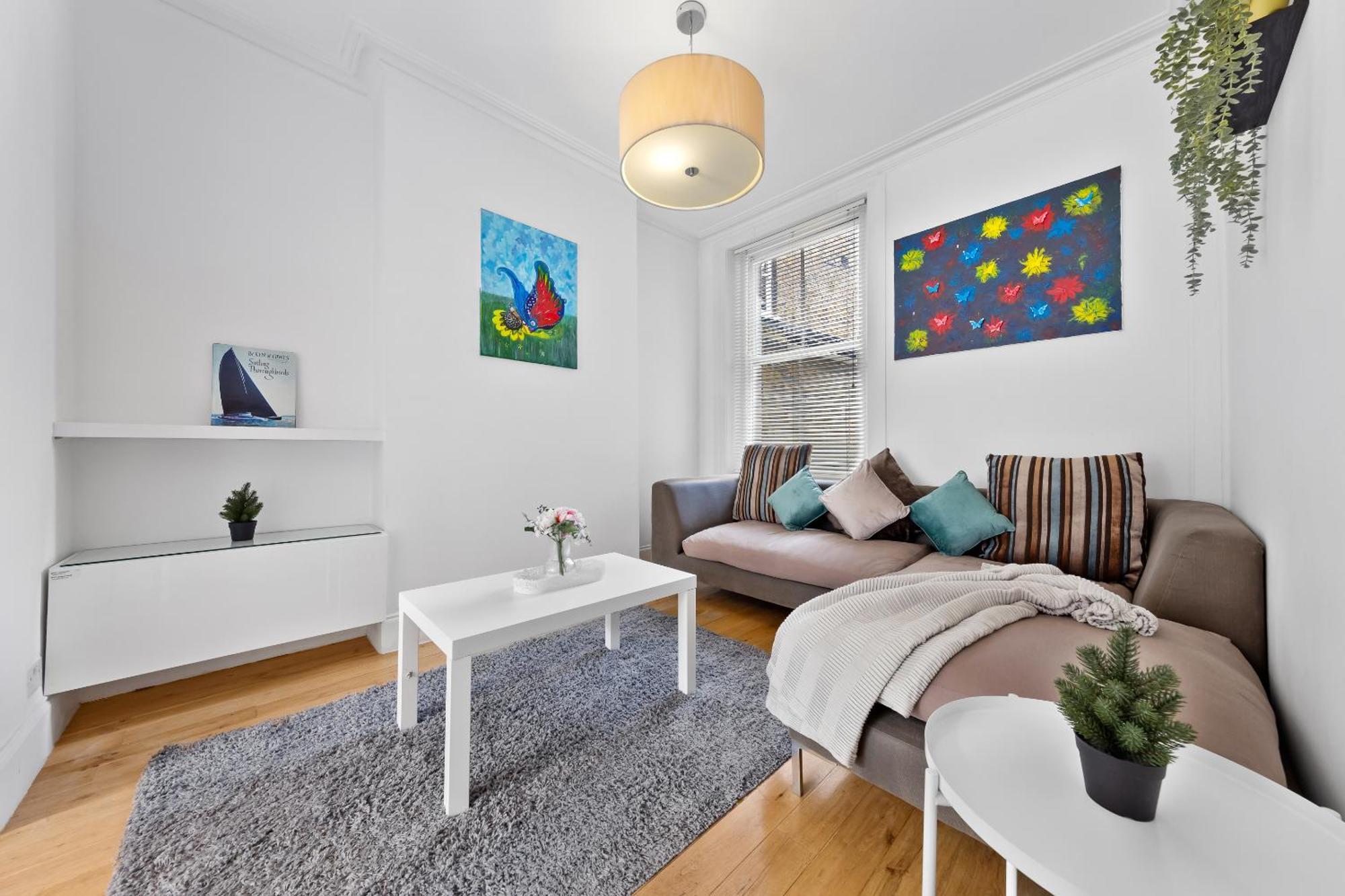 Luxury 4-Bedroom Modern Flat In Central London Steps From Station, Sleeps 9 In Style! Exterior foto
