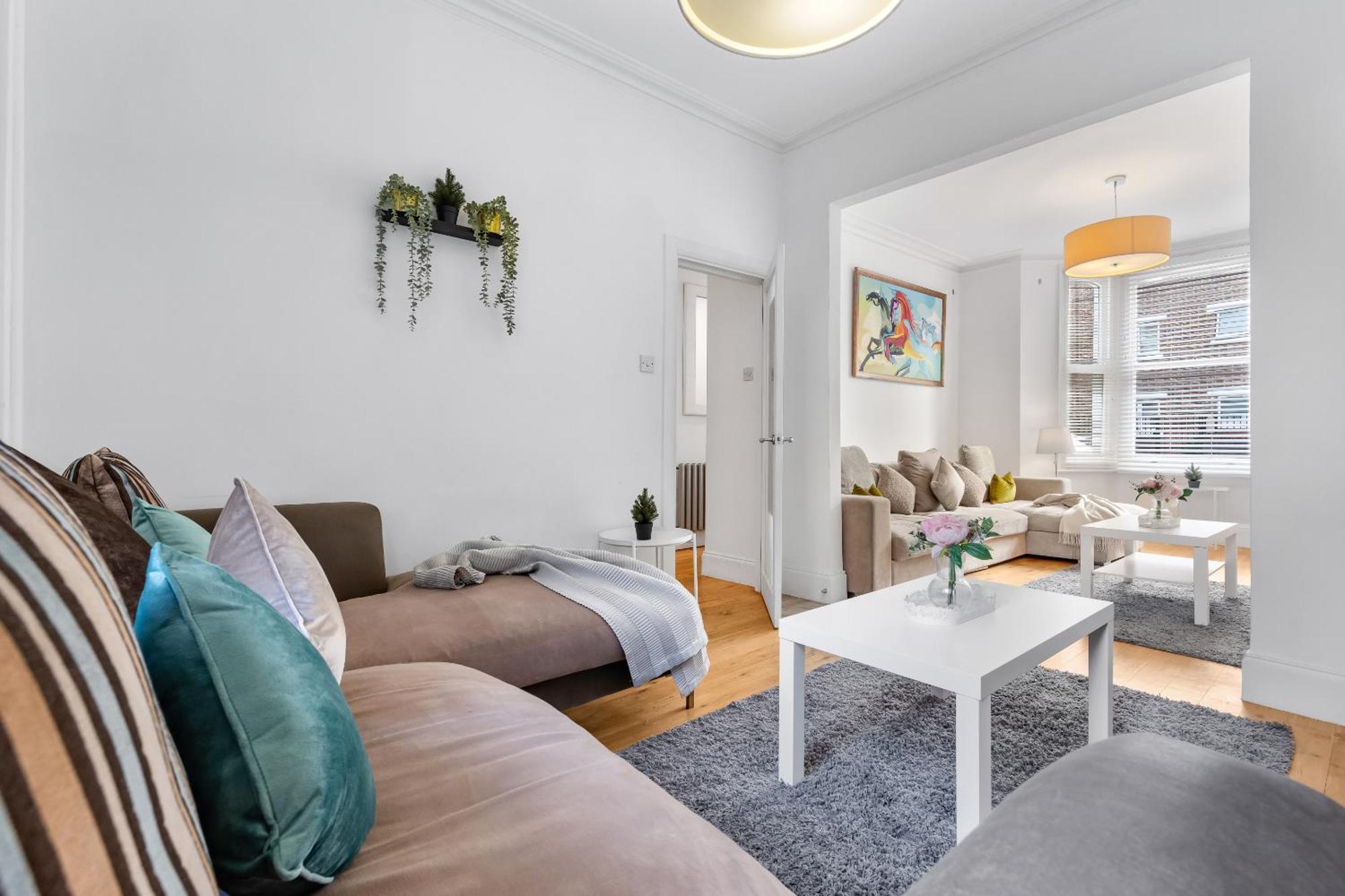 Luxury 4-Bedroom Modern Flat In Central London Steps From Station, Sleeps 9 In Style! Exterior foto