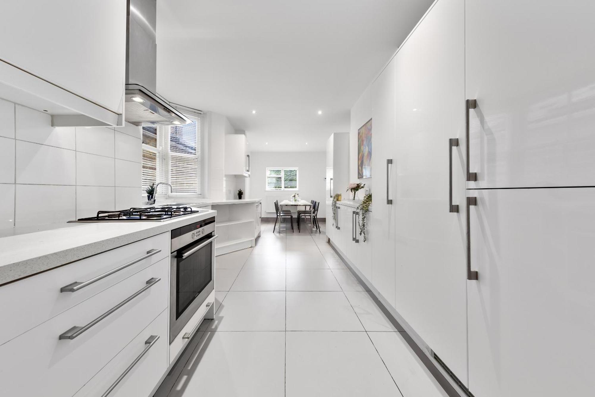Luxury 4-Bedroom Modern Flat In Central London Steps From Station, Sleeps 9 In Style! Exterior foto
